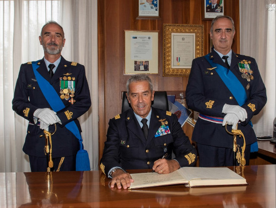 Cambio di comando alla Scuola di Aerocooperazione il gen. Rizzo